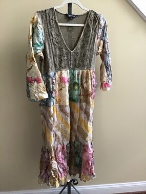 YOUNG THREADS NWT Dress Olive Floral Maxi Size Large